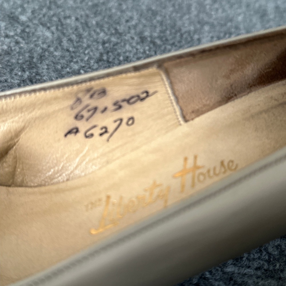 Vintage 60s Andrew Geller Pumps Womens 8B Beige Leather Buckle Kitten Heel Shoes - Picture 14 of 14